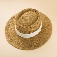 Mode Britischen Stil Handgemachte Stroh Woven Konkaven Top Hut Weiblichen Sommer Urlaub Am Meer Sun-proof Strand Hut main image 3