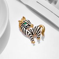 Women's Cute Fashion Simple Style Animal Alloy Brooches Stoving Varnish Plating No Inlaid Brooches main image 3