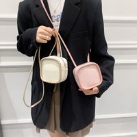 Solid Color Fashion Artificial Leather Zipper Square Black Milky White Light Pink Shoulder Bags main image 3