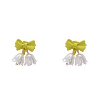 Mujeres Moda Flor Resina Sintética Pendientes Empalme Pendientes main image 3