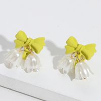 Women's Fashion Flower Synthetic Resin Earrings Splicing Earrings sku image 1