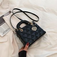 Women's Pu Leather Solid Color Fashion Classic Style Love Handbag Crossbody Bag Diamond Pattern Bag sku image 6