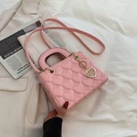 Women's Pu Leather Solid Color Fashion Classic Style Love Handbag Crossbody Bag Diamond Pattern Bag sku image 4