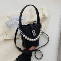 Fashion Solid Color Metal Button Chain Buckle Bucket Bag Artificial Leather Handbags sku image 2