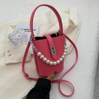 Fashion Solid Color Metal Button Chain Buckle Bucket Bag Artificial Leather Handbags sku image 3