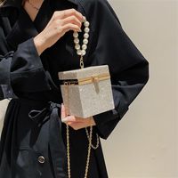 Solid Color Fashion Shopping Light Diamond Pearl Flip Square Box Shape Black Gold Silver Shoulder Bags main image 3