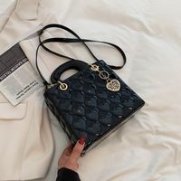 Women's Pu Leather Solid Color Fashion Classic Style Love Handbag Crossbody Bag Diamond Pattern Bag sku image 12