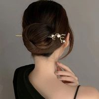 Frau Retro Mode Geometrisch Blume Metall Kopfbedeckung Überzug Künstliche Perlen Haarklammer main image 3