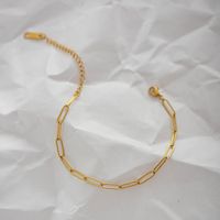 Mujeres Moda Estilo Simple Geométrico Luna Acero Titanio Sin Incrustaciones Esposas Enchapado Pulseras De Acero Inoxidable sku image 2