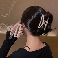 Pinzas Para El Cabello De Perlas Con Diamantes De Imitación Dignos, Accesorios Para El Cabello De Estilo Coreano, Clip De Metal Grande, Clip De Tiburón, Venta Al Por Mayor, Aro De Pelo Para Trenzas main image 6