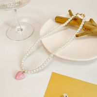 Frau Mode Herz Einfarbig Imitationsperle Legierung Halskette Überzug Halsketten main image 4