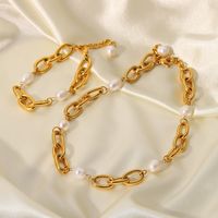 Damenmode Einfache Art Geometrische Edelstahl Künstliche Perlen Armbänder main image 1