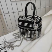 Women's Fashion Solid Color With Drill Pearl Chain Square Zipper Square Bag Pu Leather Shoulder Bags main image 2