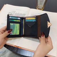 Unisex Streetwear Gradient Color Splicing Soft Surface Square Buckle Envelope Bag Pu Leather Wallets main image 4