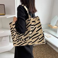 Women's Fashion Solid Color Printing Square Magnetic Buckle Tote Bag Canvas Shoulder Bags sku image 3