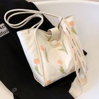 Women's Fashion Floral Splicing Contrasting Colors Flower Square Zipper Tote Bag Canvas Shoulder Bags main image 2