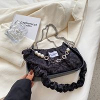 Women's Streetwear Solid Color Pleated Soft Surface Chain Zipper Shoulder Bag Underarm Bag Canvas Shoulder Bags sku image 1
