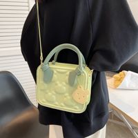 Frau Pu-leder Einfarbig Süß Mode Weiche Oberfläche Quadrat Reißverschluss Handtasche Umhängetasche Quadratische Tasche main image 3