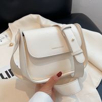 Women's Pu Leather Solid Color Fashion Soft Surface Cross Square Magnetic Buckle Crossbody Bag main image 4