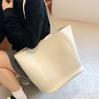 Women's Fashion Solid Color Shopping Bag-typed Magnetic Buckle Shoulder Bag Tote Bag Pu Leather Shoulder Bags main image 1