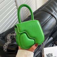 Women's Pu Leather Solid Color Fashion Magnetic Buckle Crossbody Bag main image 2