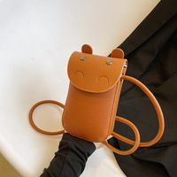 Women's Pu Leather Solid Color Cute Fashion Soft Surface Square Magnetic Buckle Shoulder Bag Phone Wallet Crossbody Bag main image 4