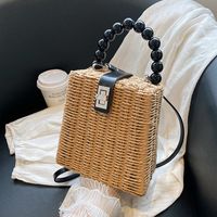 Women's Straw Solid Color Vacation Fashion Buckle Shoulder Bag Handbag Crossbody Bag main image 5