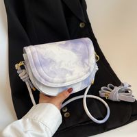 Women's Basic Fashion Gradient Color Soft Surface Semicircle Magnetic Buckle Shoulder Bag Saddle Bag Pu Leather Shoulder Bags main image 5