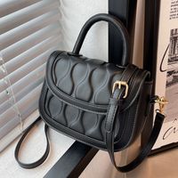 Women's Pu Leather Solid Color Fashion Cross Square Magnetic Buckle Crossbody Bag sku image 2