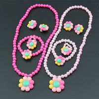 Girls' Necklace Bracelet Four-piece Cartoon Flower Imitation Pearl Necklace Set Wholesale main image 3