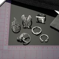 Fashion New Animal Wings Palm Geometric Resin Ring Jewelry main image 4