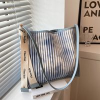 Fashion Stripe Floral Square Magnetic Buckle Shoulder Bag Tote Bag sku image 2