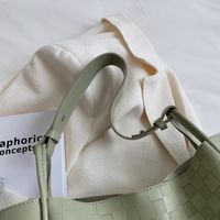 Vintage Style Solid Color Lingge Square Zipper Shoulder Bag Underarm Bag main image 2