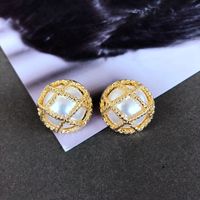 Nihaojewelry Simple Pearl Drip Glaze Heart Gemstone Earrings Wholesale Jewelry sku image 4