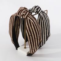 Fashion Stripe Cloth Knot Hair Band 1 Piece main image 1