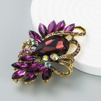Fashion Flower Alloy Inlay Artificial Gemstones Rhinestones Women's Brooches main image 5