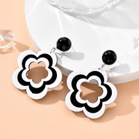 Fashion Flower Arylic No Inlaid Earrings main image 1