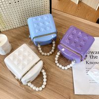 Women's Plastic Geometric Fashion Pearl Square Zipper Crossbody Bag main image 3
