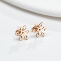 Simple Style Snowflake Stainless Steel Ear Studs Plating No Inlaid Stainless Steel Earrings main image 2