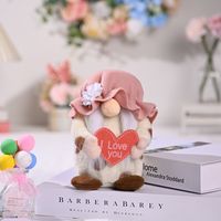 Cute Holding Heart Bouquet Faceless Doll Mother's Day Decoration sku image 1
