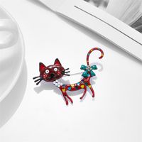 Fashion Cat Bow Knot Alloy Inlay Artificial Rhinestones Brooches main image 4