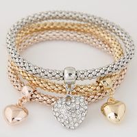 Fashion Heart Shape Alloy Inlay Rhinestone Bracelets main image 1