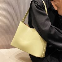 Fashion Solid Color Magnetic Buckle Underarm Bag main image 4