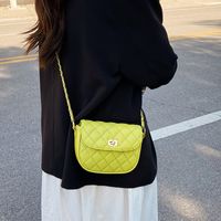 Fashion Solid Color Pearl Buckle Chain Bag sku image 2