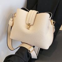 Basic Solid Color Metal Button Bucket Magnetic Buckle Bucket Bag main image 1