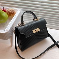 Women's Pu Leather Solid Color Fashion Square Flip Cover Crossbody Bag main image 3