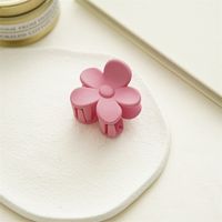 Sweet Solid Color Plastic Resin Flower Hair Claws 1 Piece sku image 3