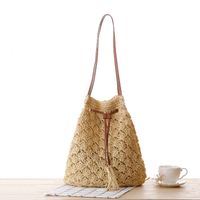 Fashion Simple Tassel Handmade Straw Woven Bucket Bag Women sku image 5