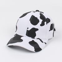 2022 New Summer Fashion Simple Cow Print Outdoor Peaked Baseball Cap Women sku image 1