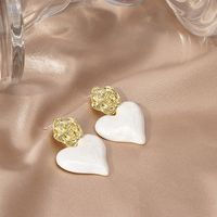 Retro Heart Shape Flower Alloy Plating Artificial Gemstones Earrings 1 Pair sku image 1